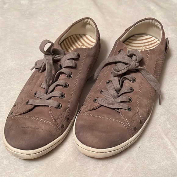 Taos Womens Leather Sneaker Size 10‎ - Picture 1 of 6